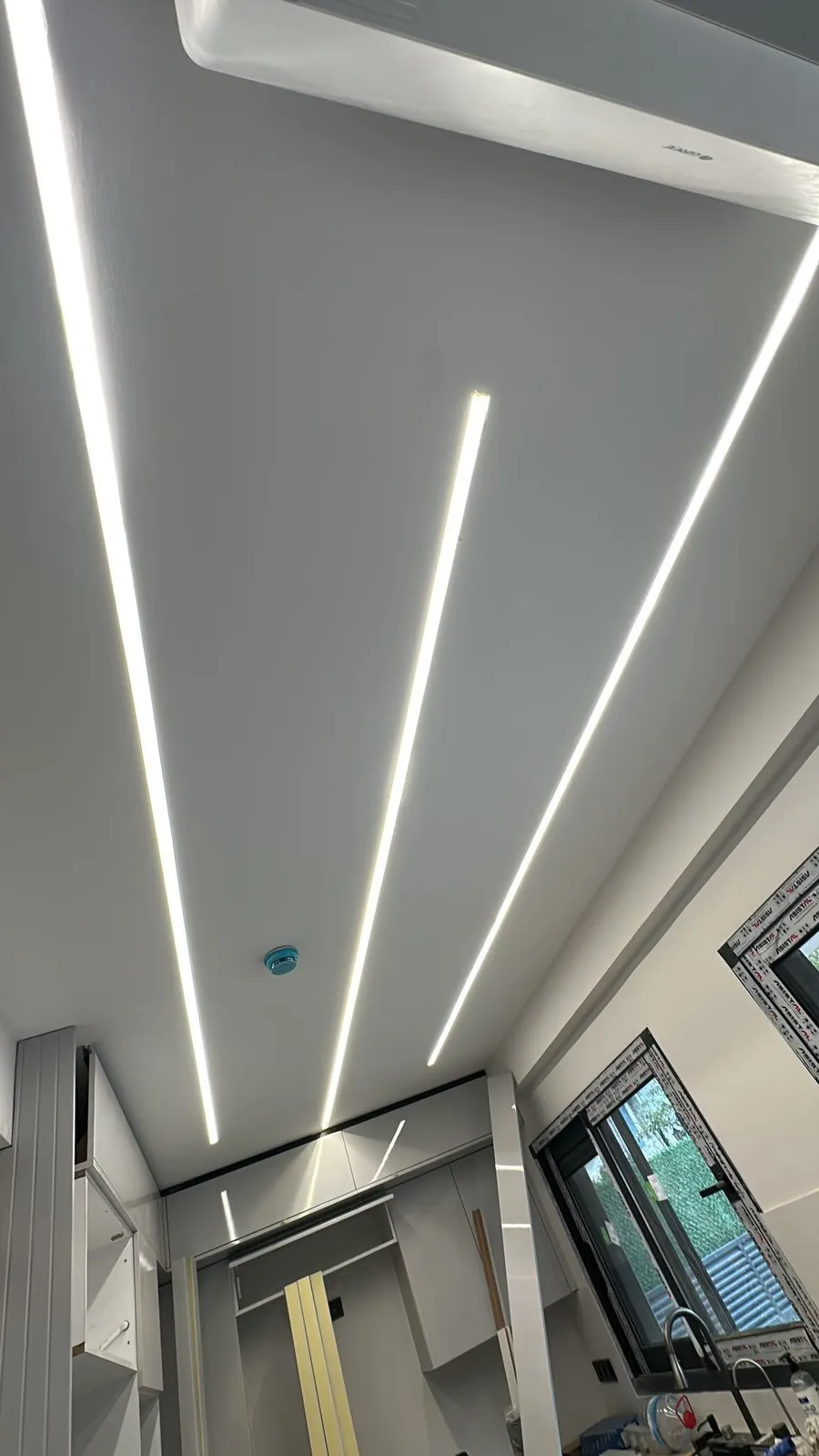 Merdiven ve Yüksek Tavan Lineer LED Armatür